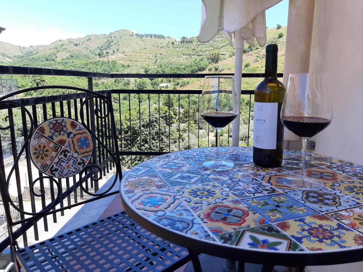 Etna Sicilian House Apartment Linguaglossa Bagian luar foto