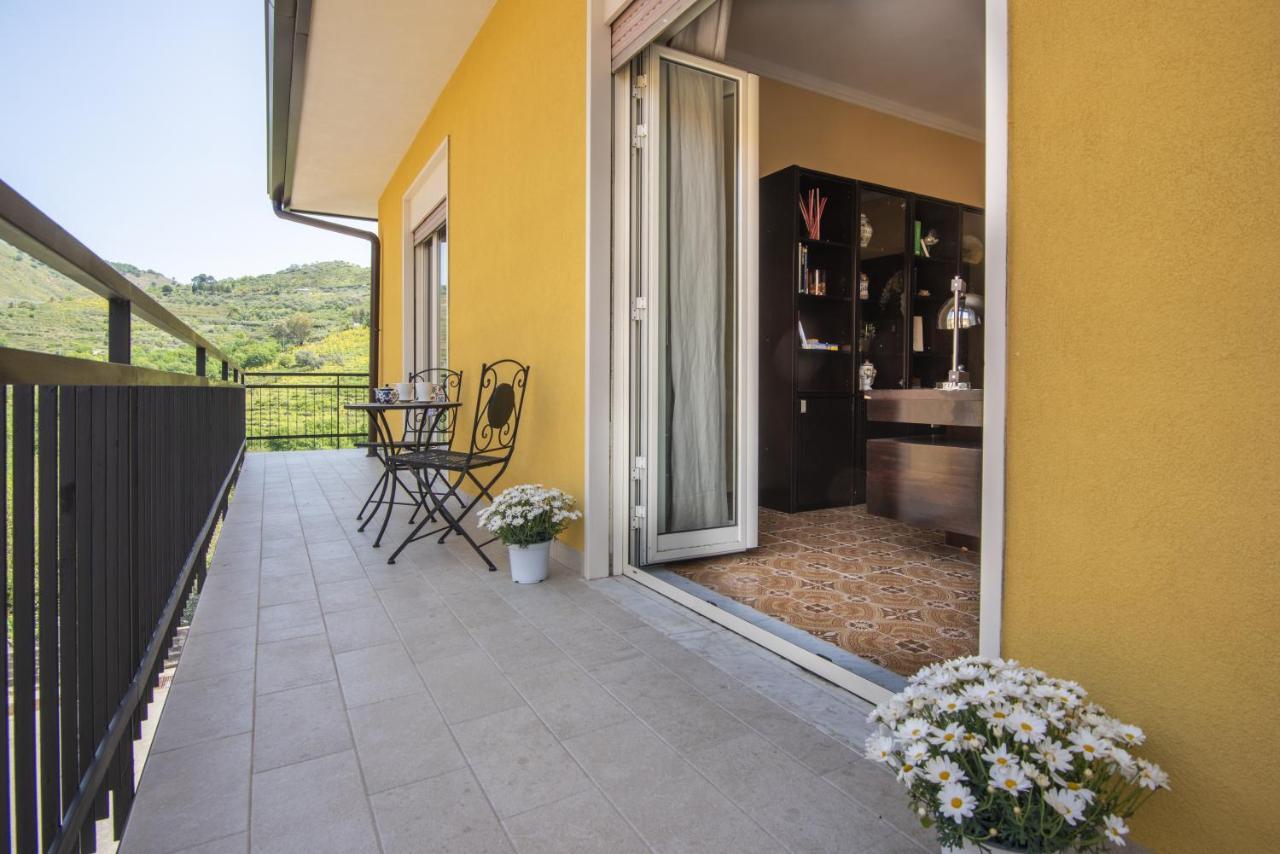 Etna Sicilian House Apartment Linguaglossa Bagian luar foto